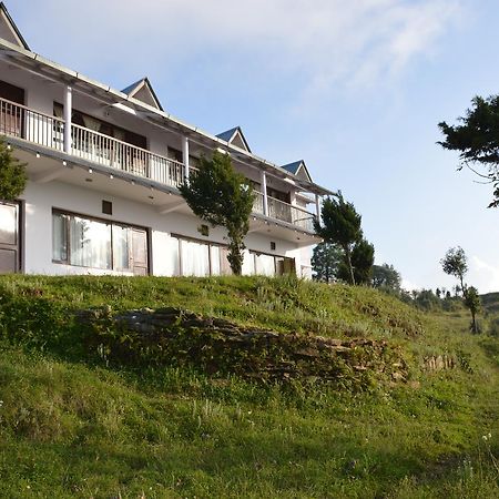 Alpine Chalet Resort Mukteshwar Bagian luar foto